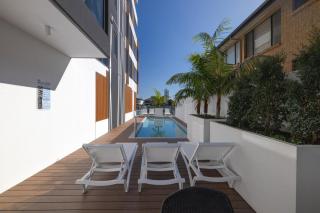 Brand New Cozy 1BR Apartment Business NBN GYM - Gold Coast - 1