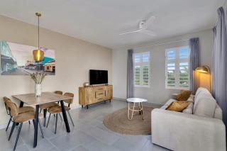 Casa Encanto met Lovely Cooling Pool - 6