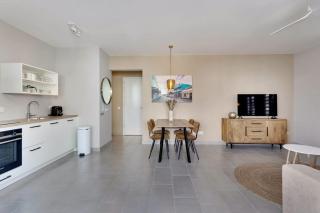 Casa Encanto met Lovely Cooling Pool - 2