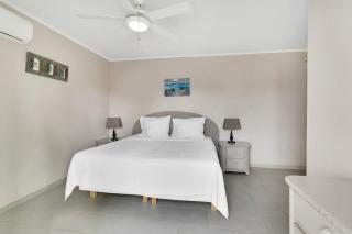 Belmar Oceanfront Apartment 14 Divers Paradise - 1