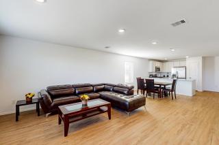 Relax or Play - Baytown - 9