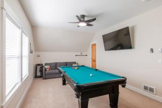 Ohana Beach Park - Hot Tub, Billiards, Fire Pit & Beach Access - Lincoln City - 4