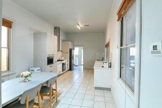 Darling St - Charming CBD Abode, Pet Friendly - Dubbo - 9