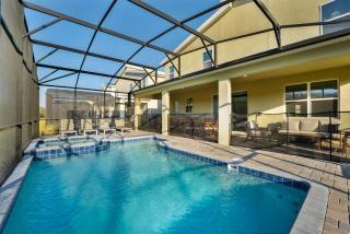 Amazing 8br w pool theater game room by Disney - Kissimmee - 1