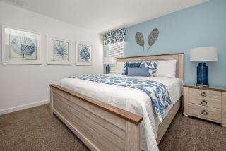 Awesome new 8br w theme rooms theater by Disney - Kissimmee - 4