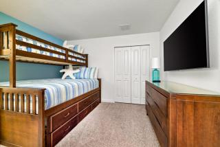 Awesome new 8br w theme rooms theater by Disney - Kissimmee - 3