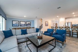 Amazing 8br villa w theme rms game room theater - Kissimmee - 7