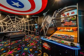 Amazing 8br villa w theme rms game room theater - Kissimmee - 9
