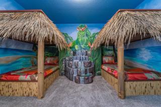Amazing 8br villa w theme rms game room theater - Kissimmee - 3