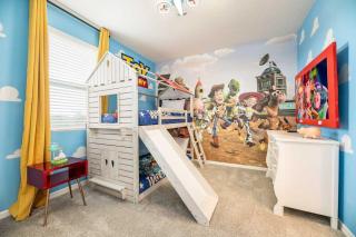 Awesome 9 Br-10 min to Disney w Game & Theme Rooms - Kissimmee - 5