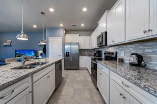 Spacious new 5 br with private pool near Disney - Davenport - 4