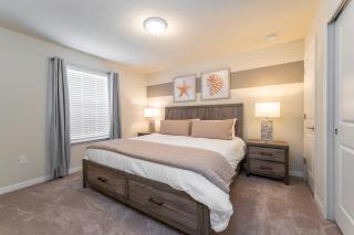 Wonderful new 8br w pool arcades movie theater - Davenport - 9