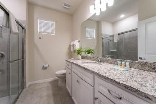 Spectacular 8BR Home w Pool Theater Theme Room - Davenport - 3