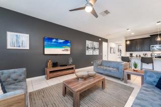 Gorgeous 7BR Villa w Pool Games Resort Access - 6