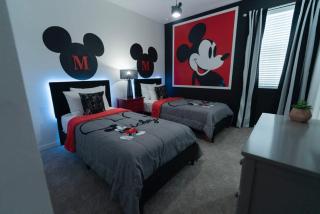 Magical 8BR Villa by Disney w Pool Theme Game Rms - Kissimmee - 9