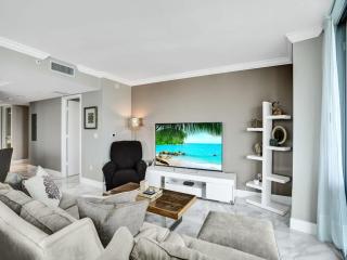 Luxury 3BR Water view 18th-Floor Deck Pool - Hallandale Beach - 7