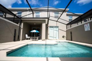 Gorgeous 4 Bedroom w Screened Pool Close to Disney 2653 - Kissimmee - 0