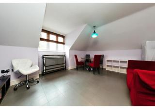 Chic Croydon 2BR Flat - Free Parking - Purley - 6