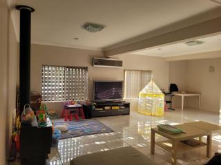 Holiday Style A downstairs room in Springwood Qld - Springwood - 9