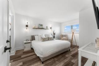 The Summit 808 - Luxury Beach Resort Condo - Beachfront - Incredible Views - BEACH CHAIRS AND SUNSHADE Provided In Condo - Panama City Beach - 4