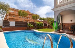 Gorgeous Home In Chipiona With Wifi - Chipiona - 2