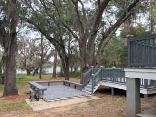 Entire home! Waterfront and Trail-backing! - Beaufort - 0
