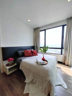 Landmark2 Spacious Studio w Wi-Fi Netflix - 9