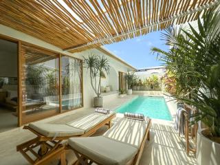 Flow Villa Bingin - 0