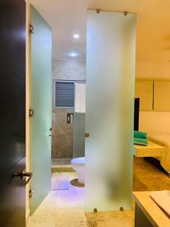 Beautiful Bali-Boho design Loft - Two blocks from sea - 5