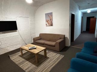Desert View Apartments - Coober Pedy - 1