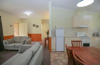 Silver Birches Holiday Village - Unit 10 - Bright - 0