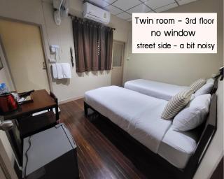 Achcha hotel - itsaraphap MRT station - Wat Arun - Bangkok - 5