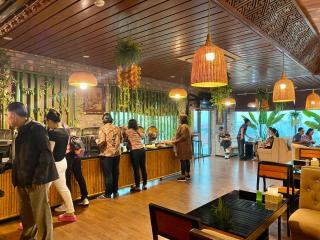 Kawasaki Noi Bai Airport Hotel - 6