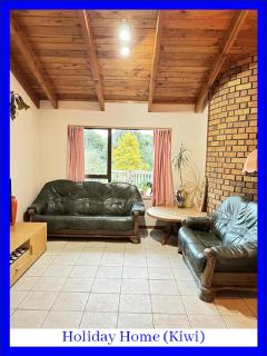 Romantic vintage retreat away in West Auckland - 5