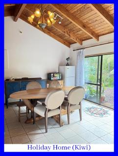 Romantic vintage retreat away in West Auckland - Swanson - 4
