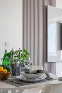 Frank Porter - Ocean Heights - Dubai - 1