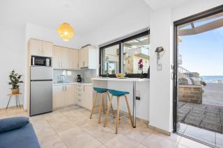 Celeste Junior Suite on the Beach - Nea Kydonia - 0