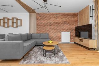 Elegant Apartments in Gdańsk with Sauna, Gym and Parking by Noclegi Renters - Gdansk - 1
