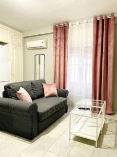 Apartment Queen Pompeyos con Parking bajo reserva Tendillas Mezquita-Catedral - Córdoba - 0