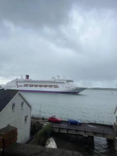 Unit 2 Island View Apartments With Stunning Harbour View - Cobh - 2