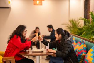 goSTOPS PLUS Gurugram, Baani Square - Gurgaon - 1