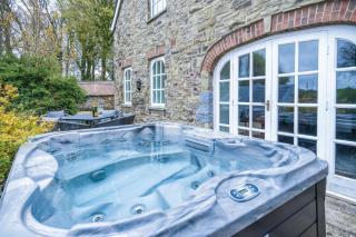 The Stables - 2 Bedroom Cottage - Princes Gate - Ludchurch - 1