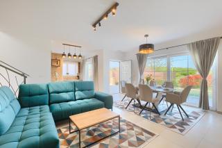 Beautiful Villa Onit with outdoor pool in Vizinada - Ferenci - 3