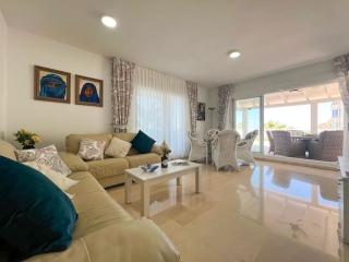 Beachfront Luxury Apartment Albir - 5
