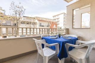 Exclusive: Fronte Mare con Terrazzo e Parcheggio - 6