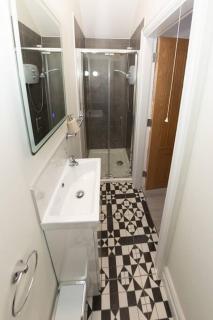 Unit 3 Modern Self Contained Apartment - Cobh - 2