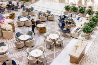 Jumeirah Emirates Towers Dubai - 8