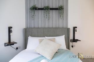 Luke Stays - Finchale Ave - 1