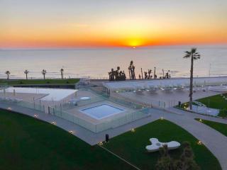 Luxury apartment in San Juan beach, HEATED POOL. - 1