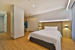 Gimhae City Hotel - Gimhae - 4